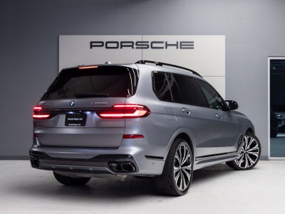 2025 BMW X7 M60i