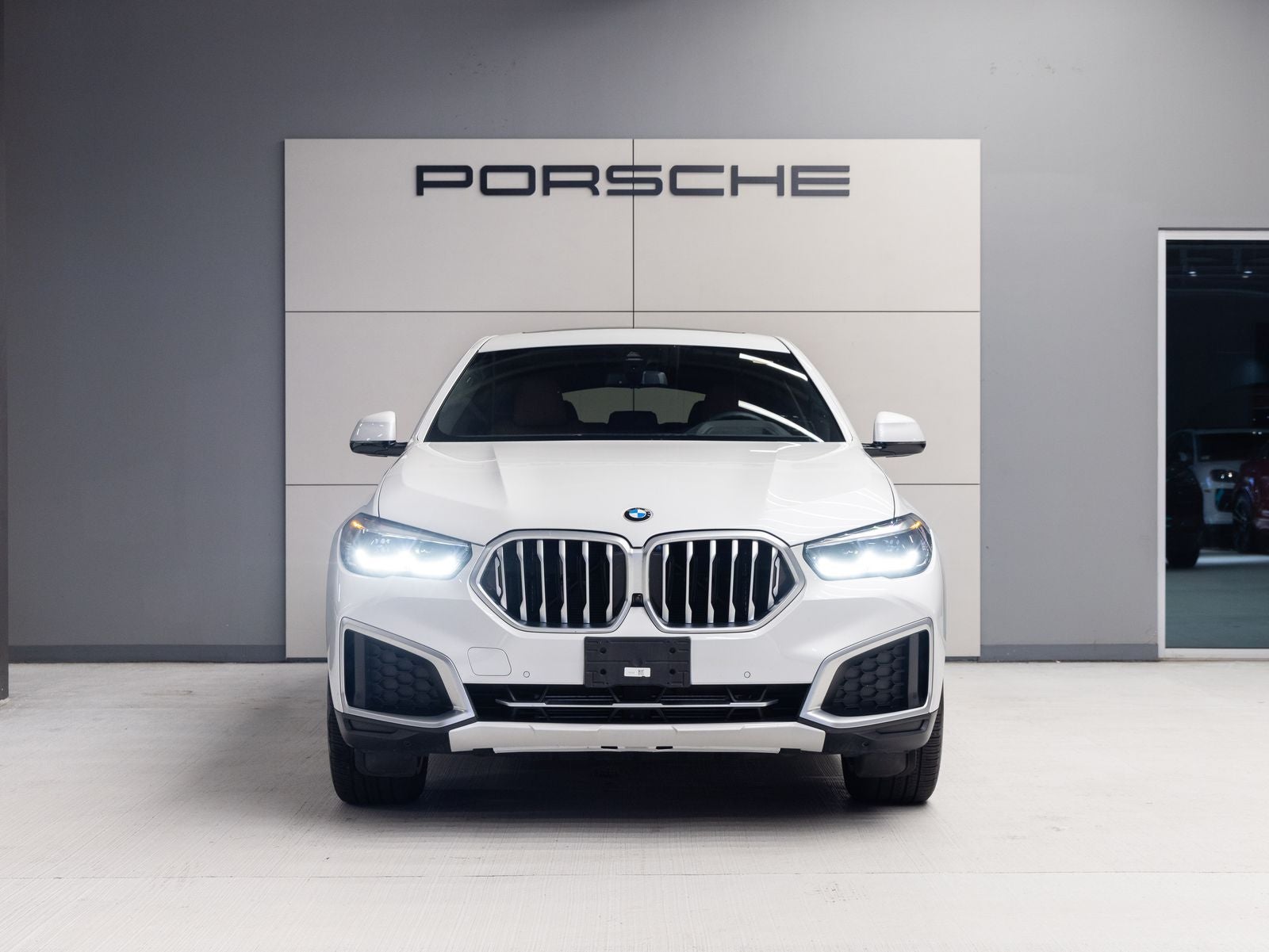 2023 BMW X6 xDrive40i
