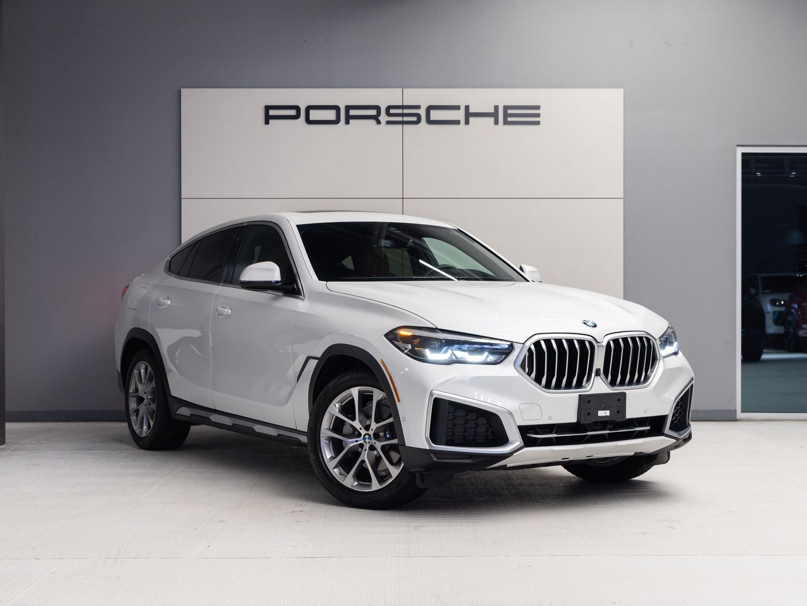 2023 BMW X6 xDrive40i