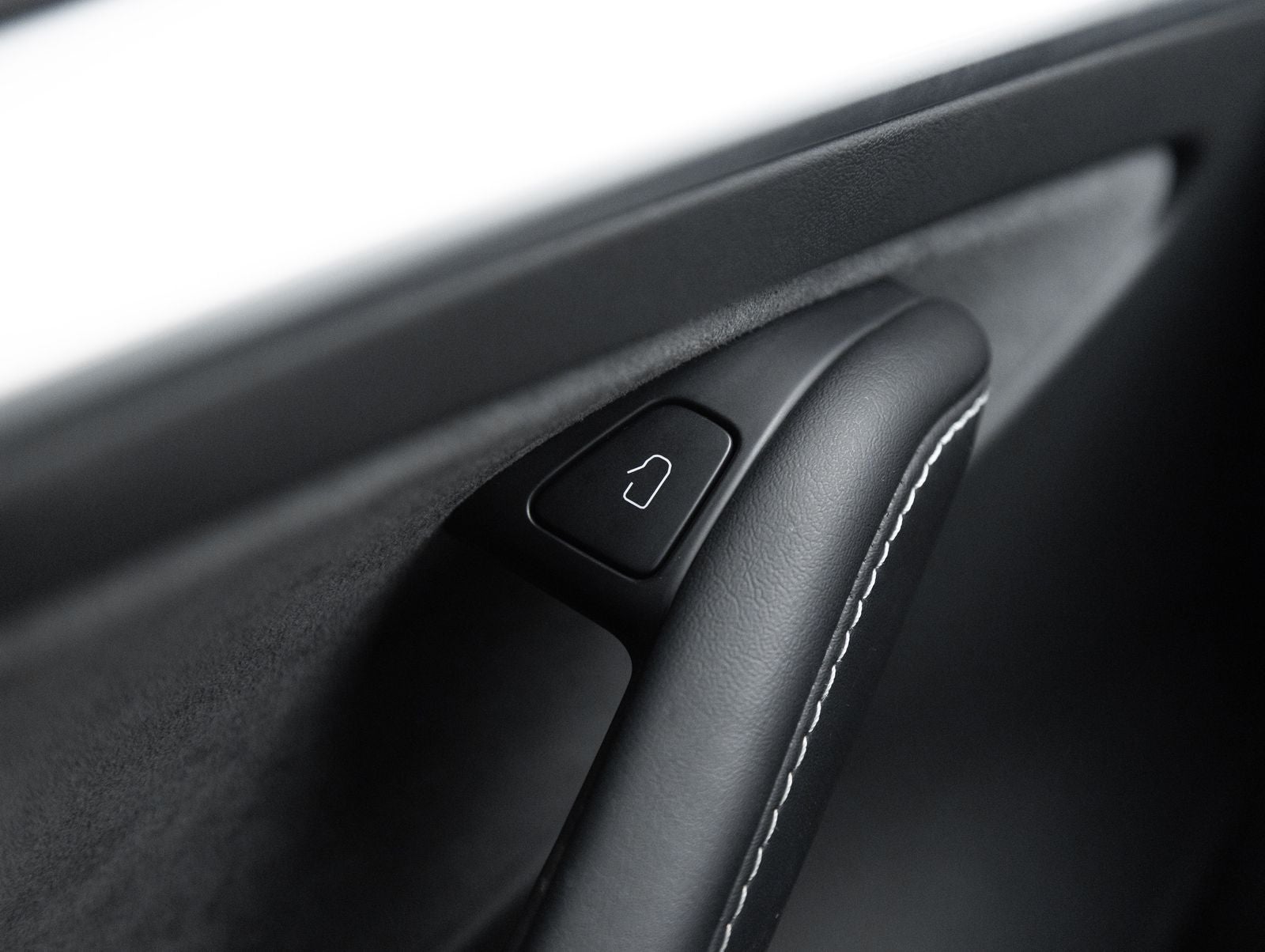 2023 Tesla Model 3 RWD
