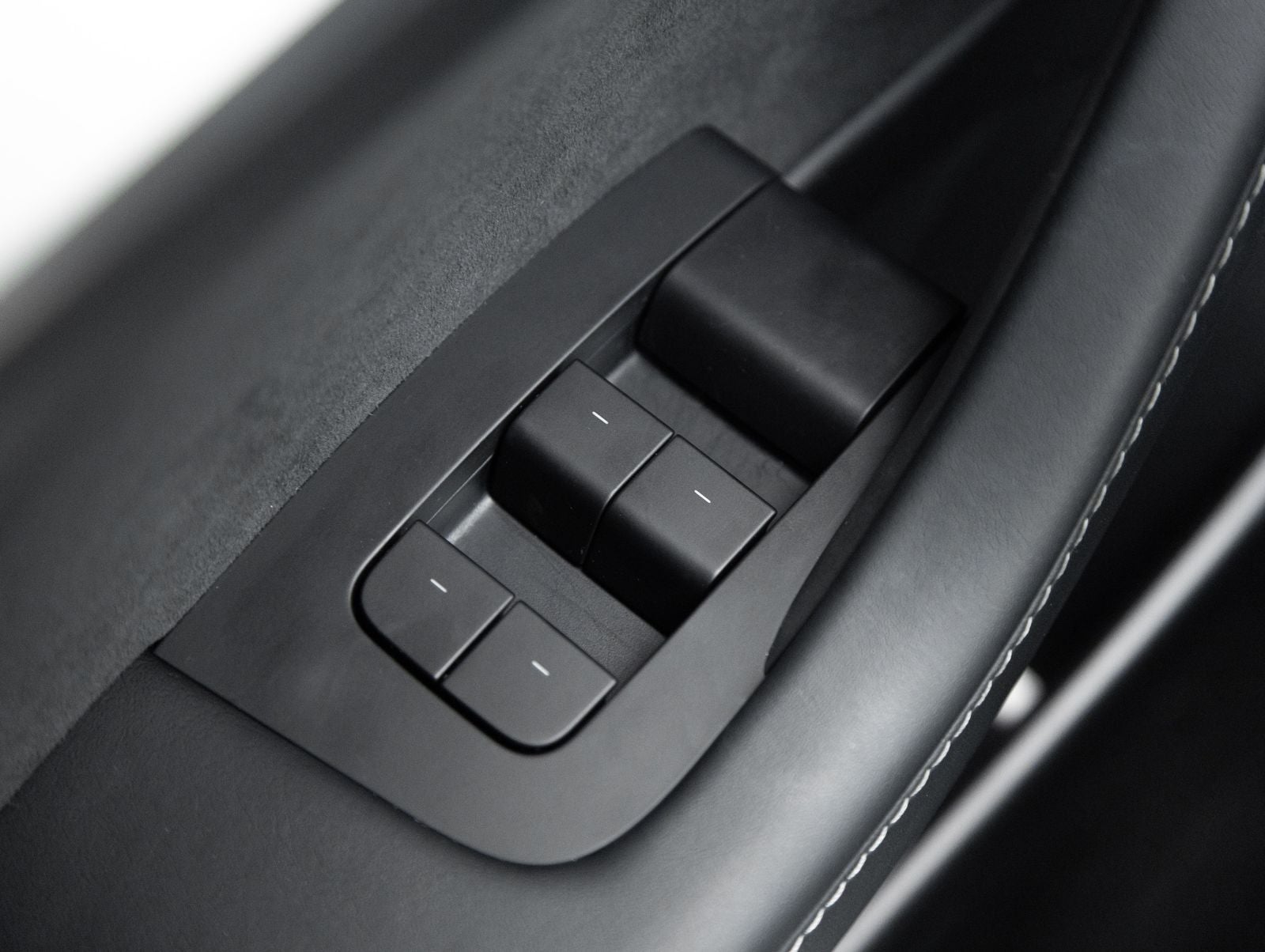 2023 Tesla Model 3 RWD