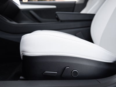 2023 Tesla Model 3 RWD