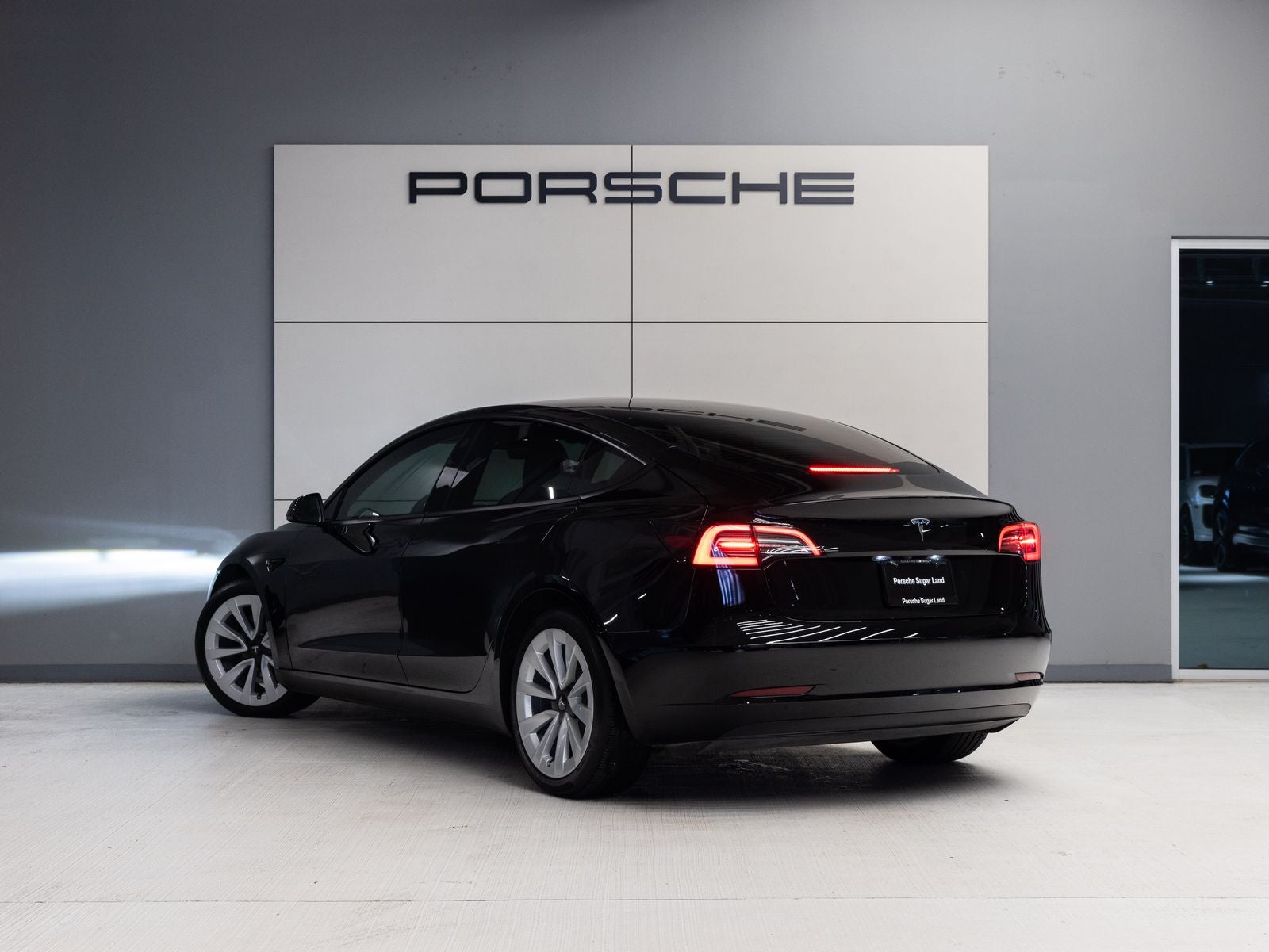 2023 Tesla Model 3 RWD
