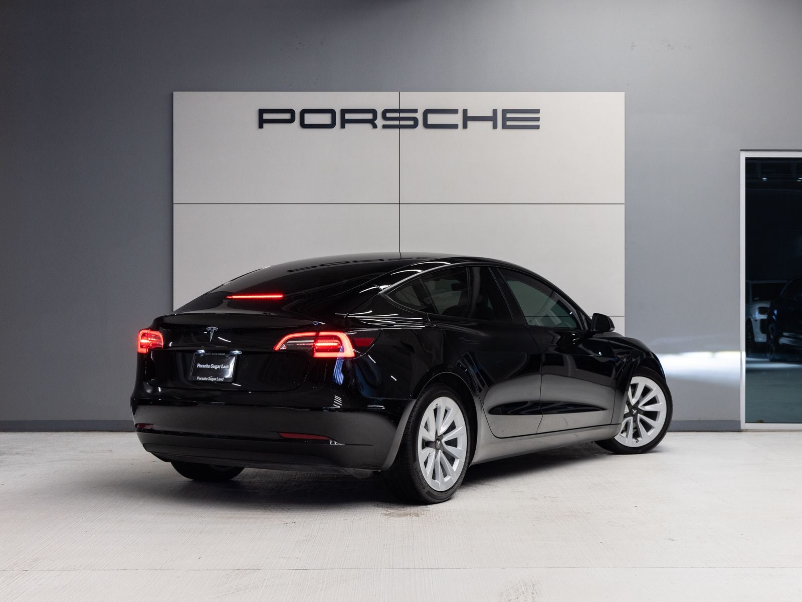 2023 Tesla Model 3 RWD