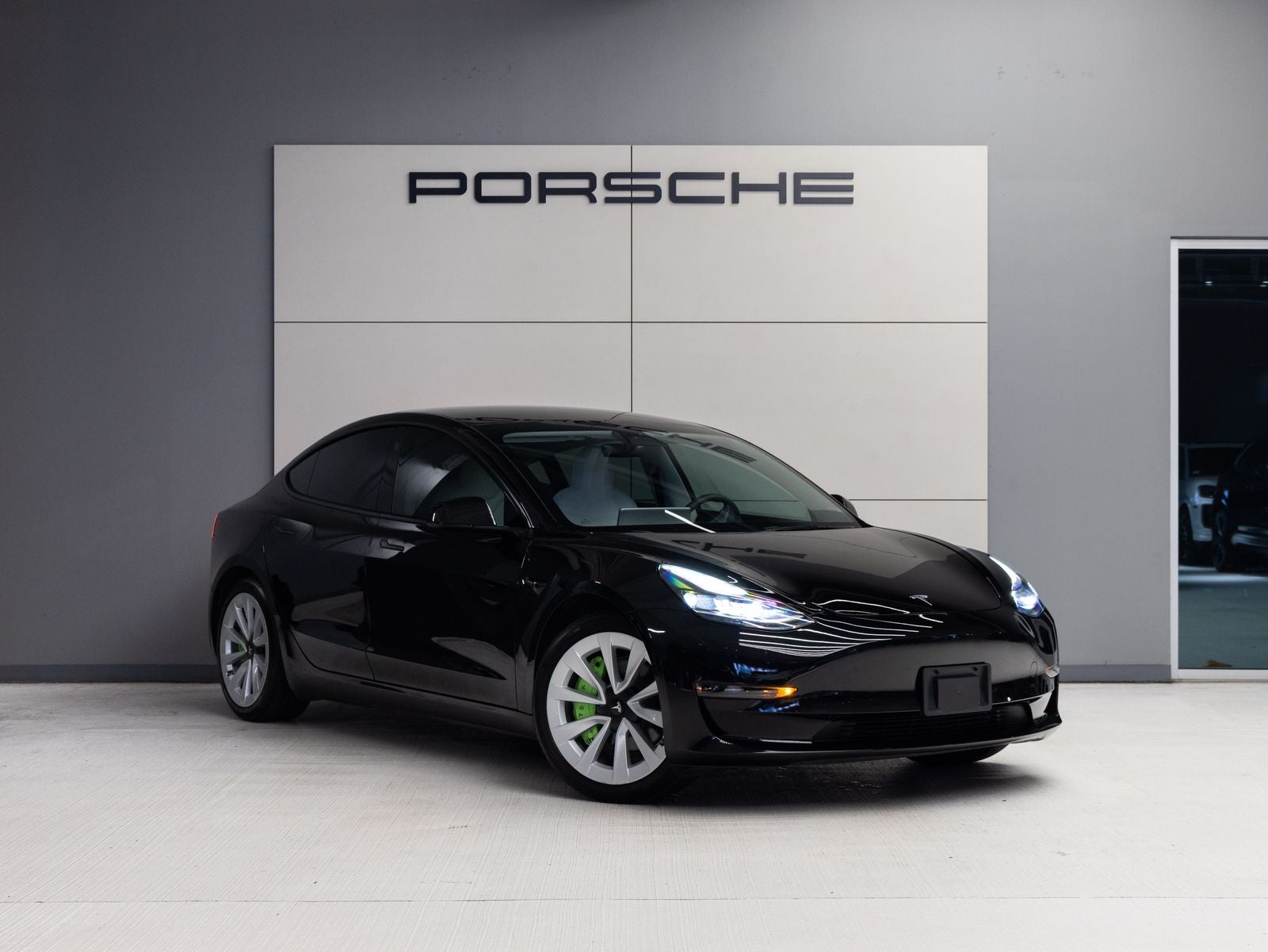 2023 Tesla Model 3 RWD