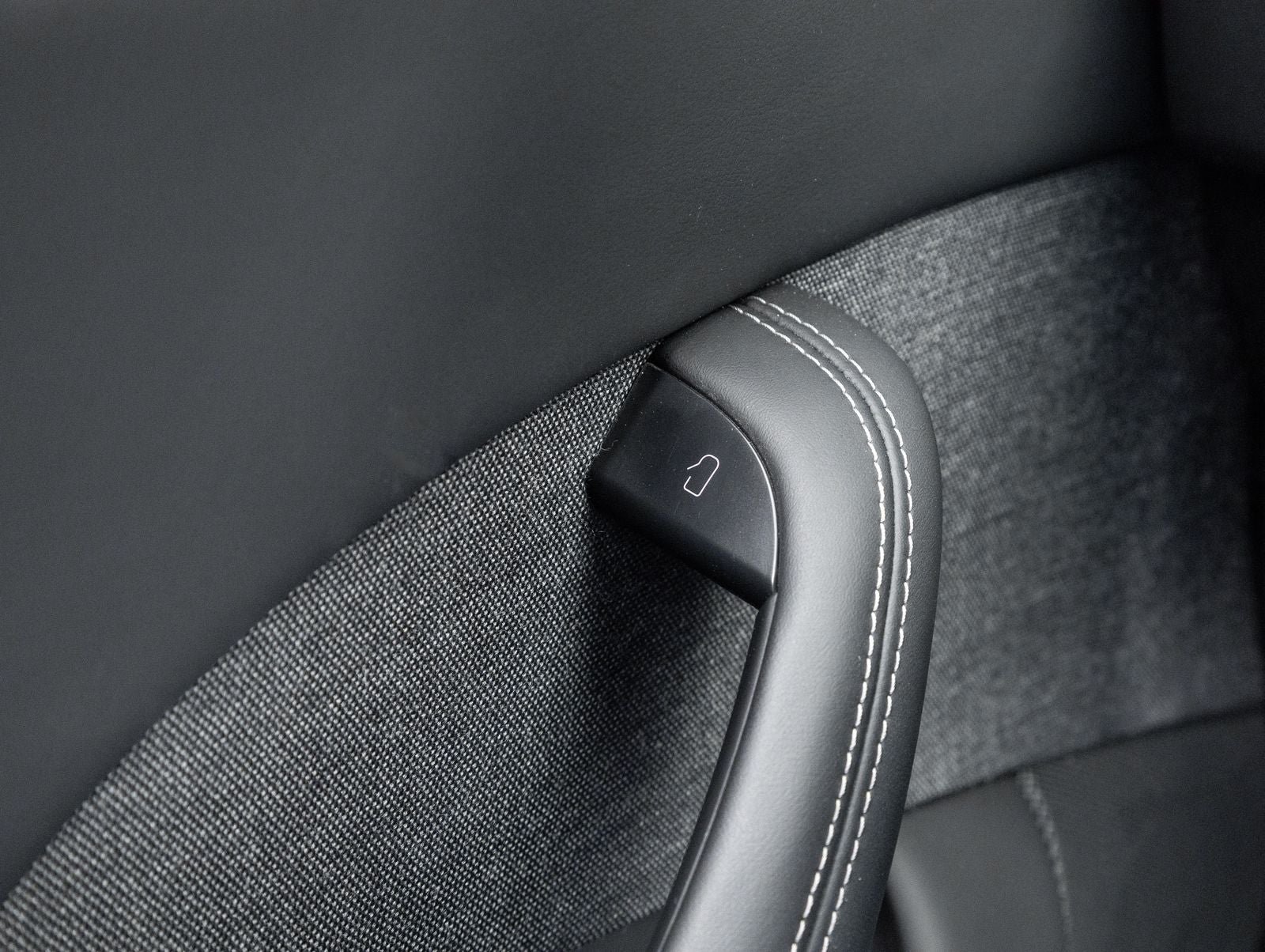 2023 Tesla Model S Base