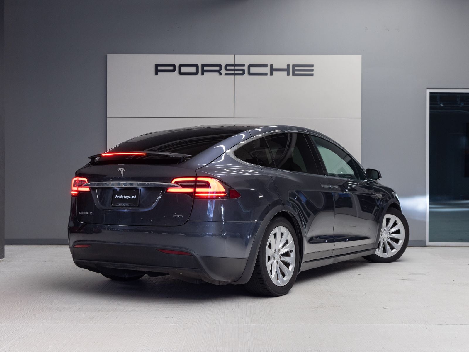 2016 Tesla Model X 70D