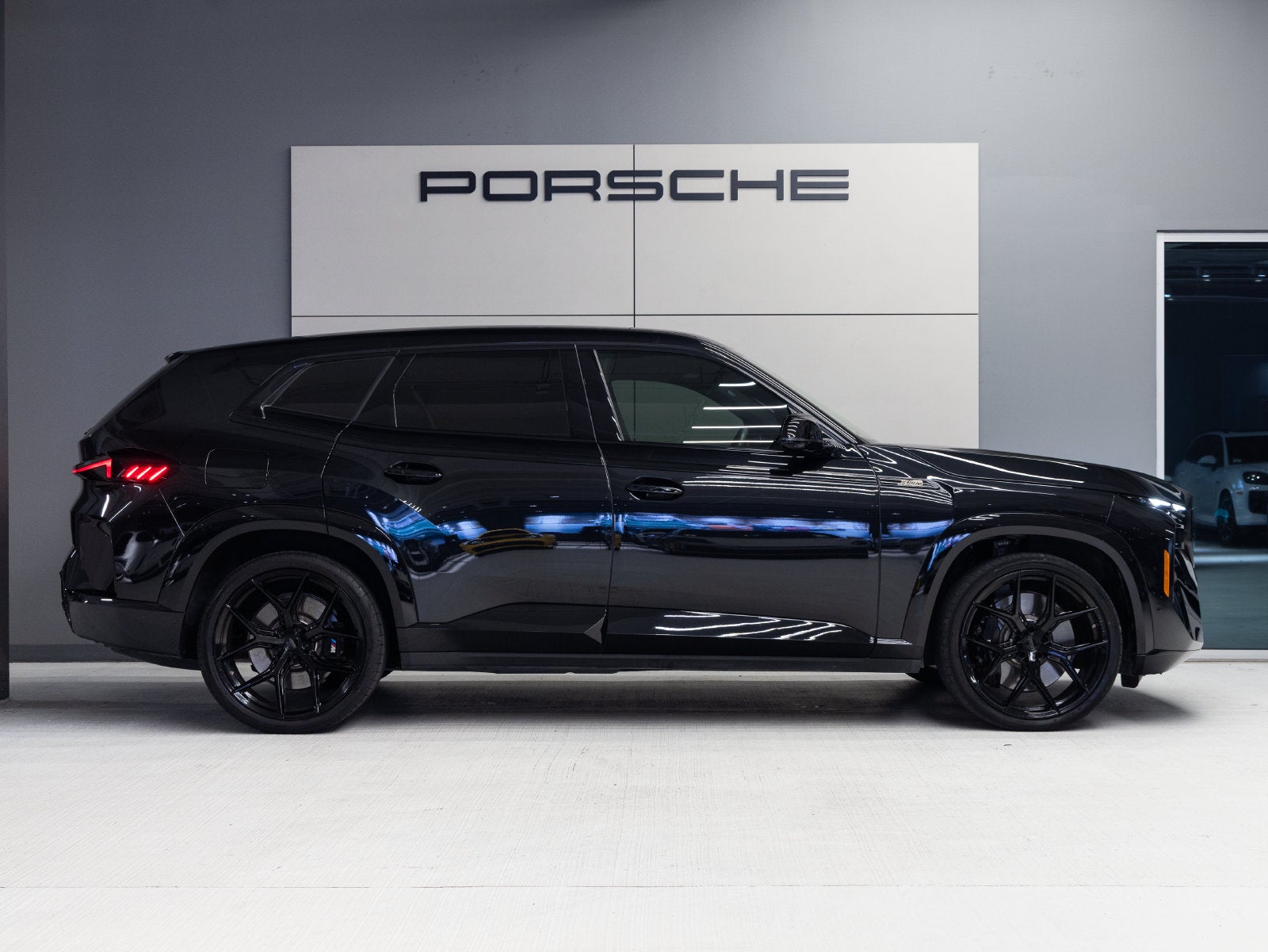 2025 BMW XM Sports Activity Vehicle