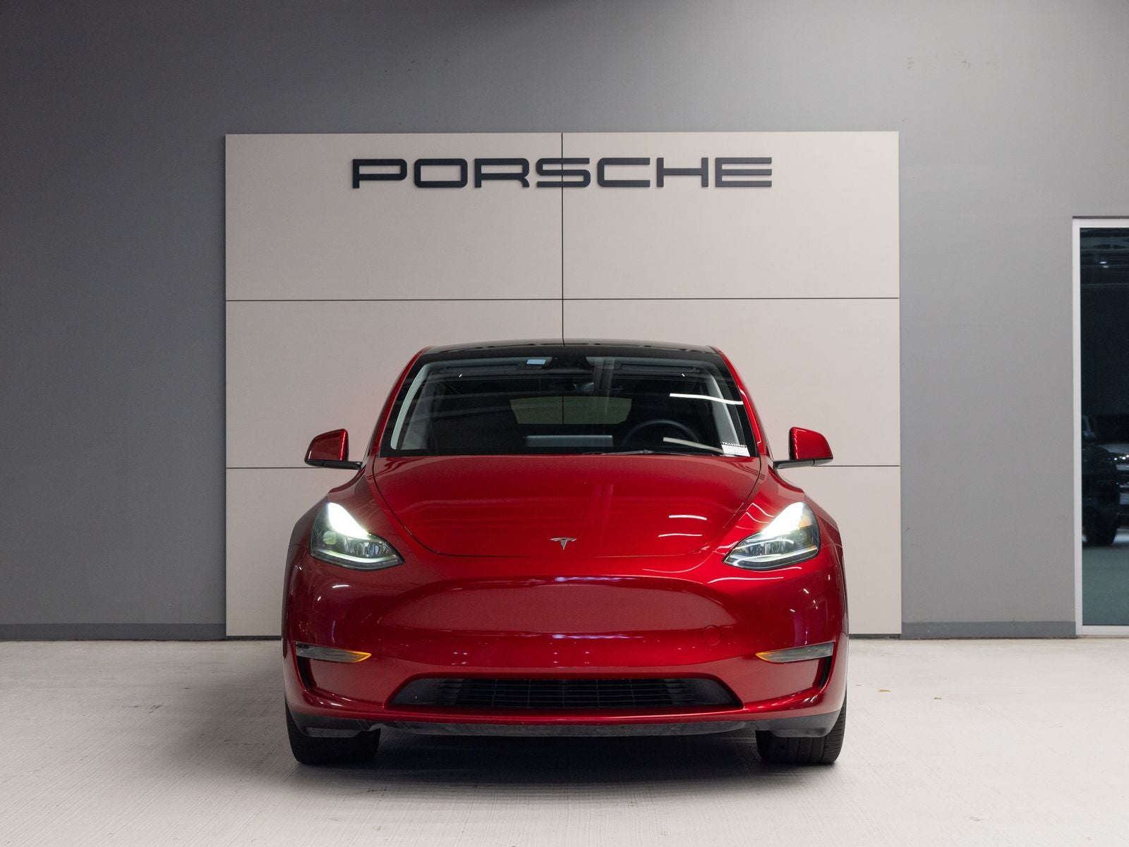 2024 Tesla Model Y Base