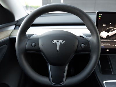 2024 Tesla Model Y Base