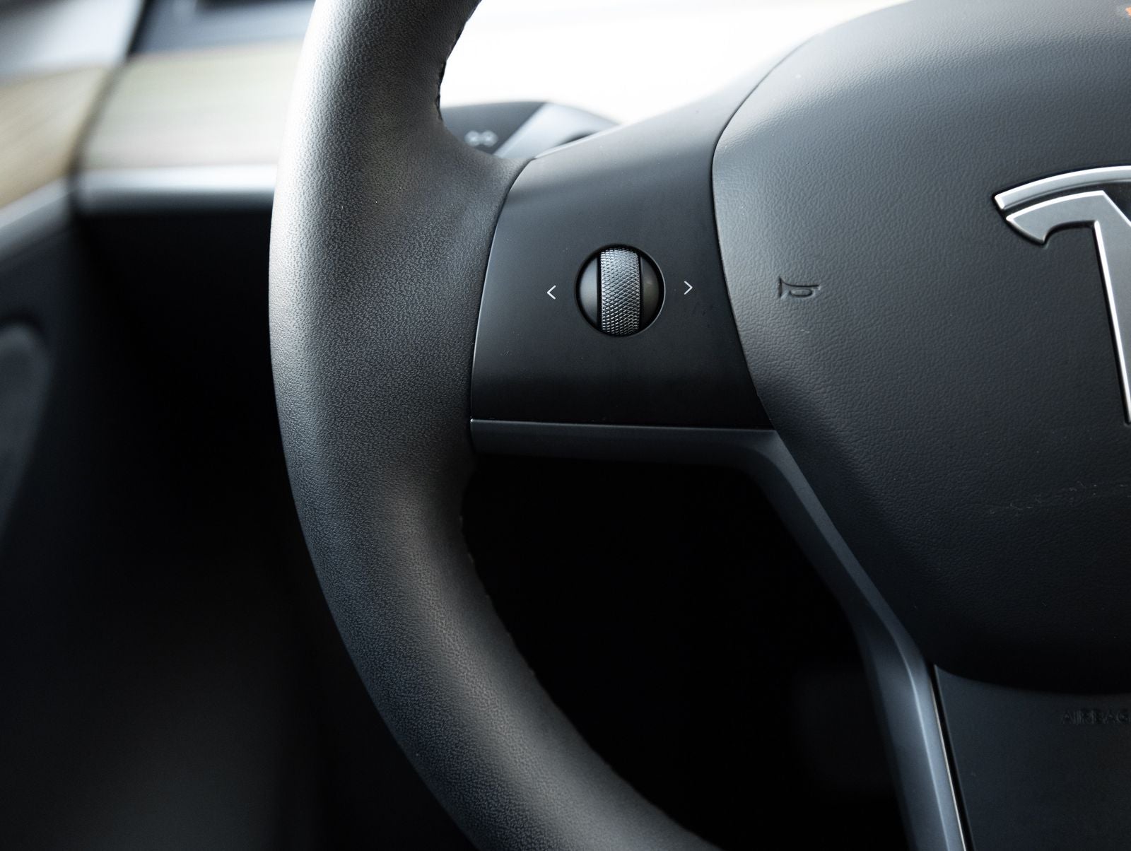 2024 Tesla Model Y Base