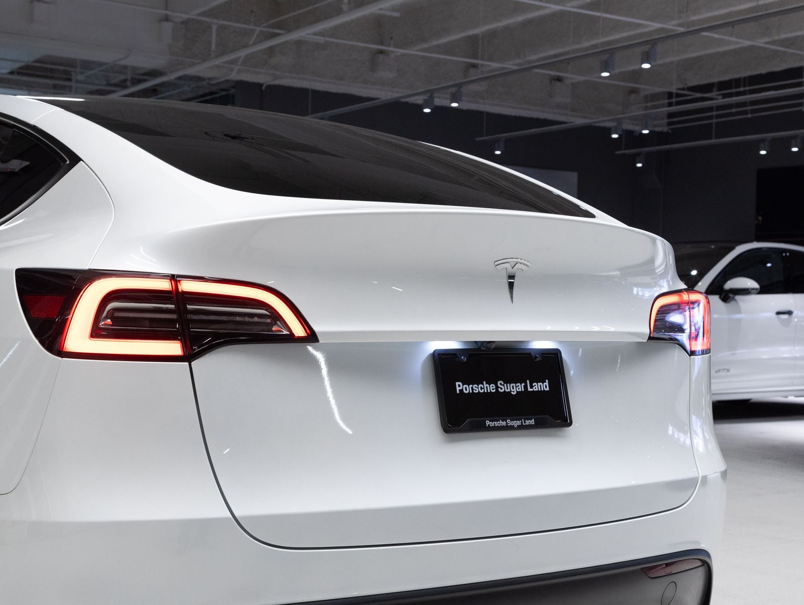 2024 Tesla Model Y Base