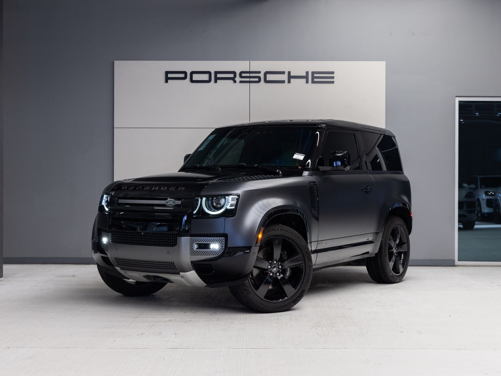 2024 Land Rover Defender 90 Carpathian Edition