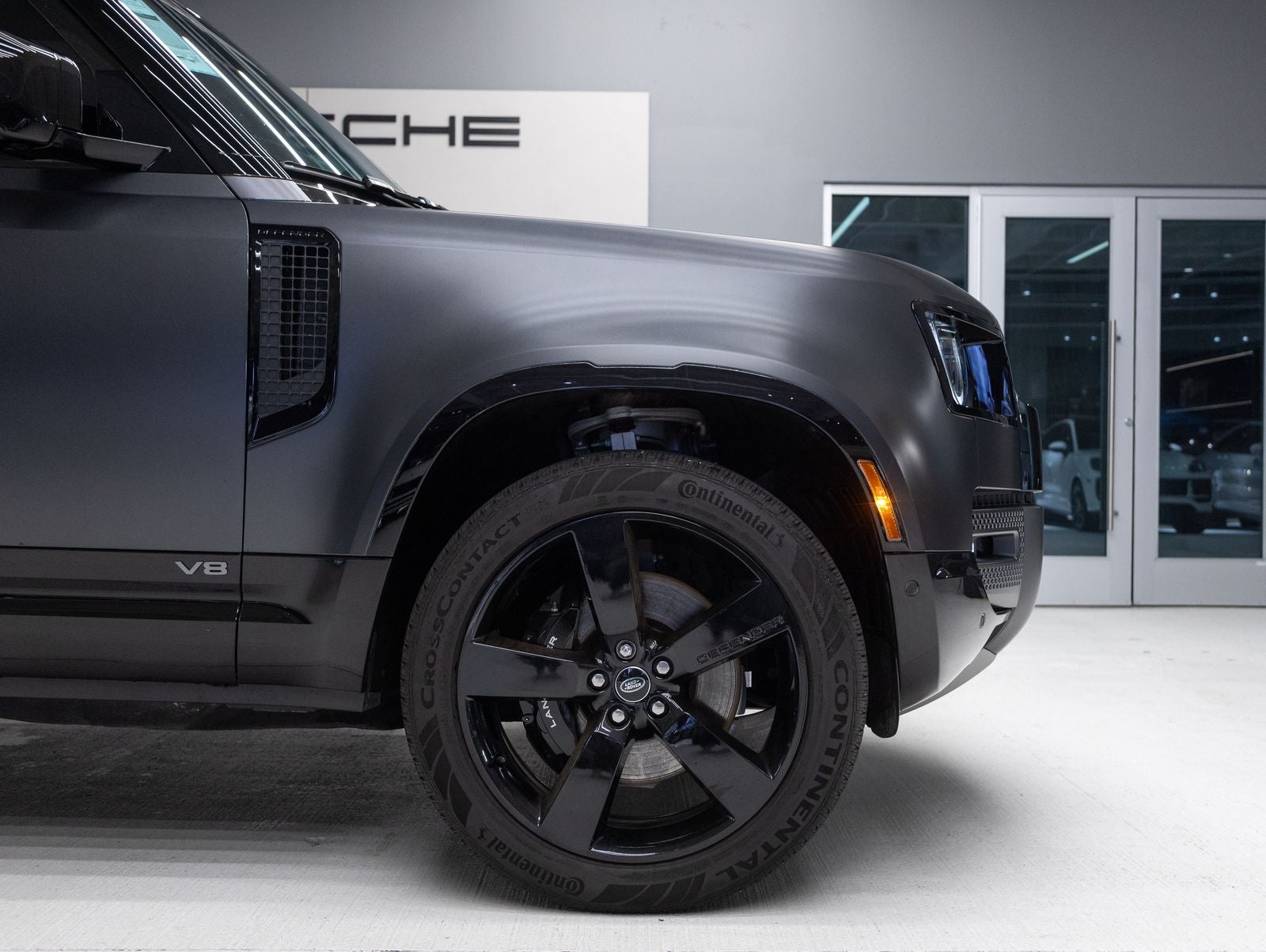 2024 Land Rover Defender 90 Carpathian Edition