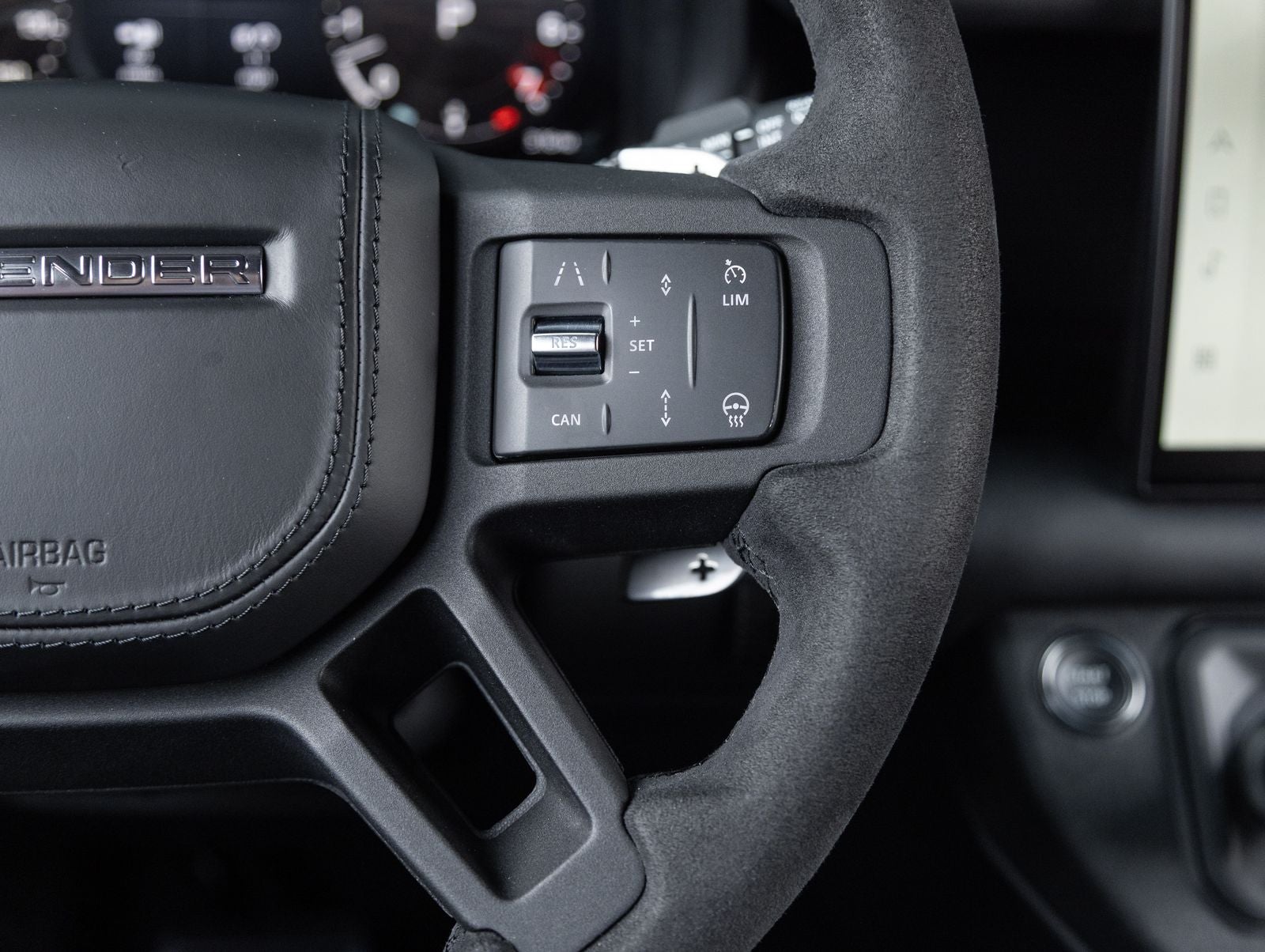 2024 Land Rover Defender 90 Carpathian Edition