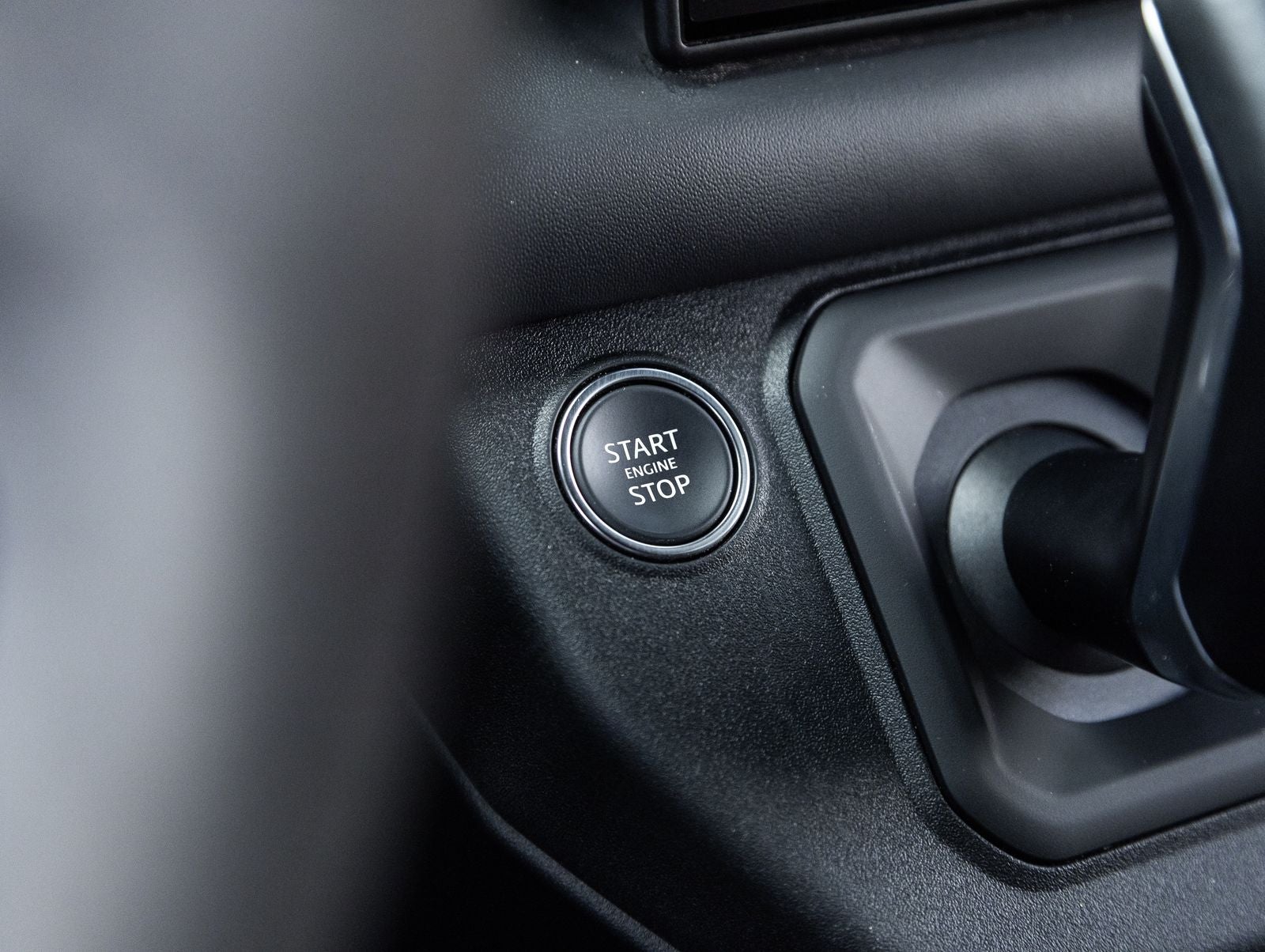 2024 Land Rover Defender 90 Carpathian Edition