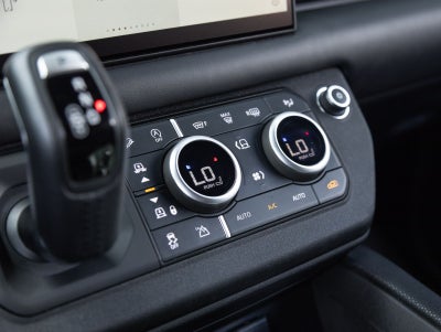 2024 Land Rover Defender 90 Carpathian Edition