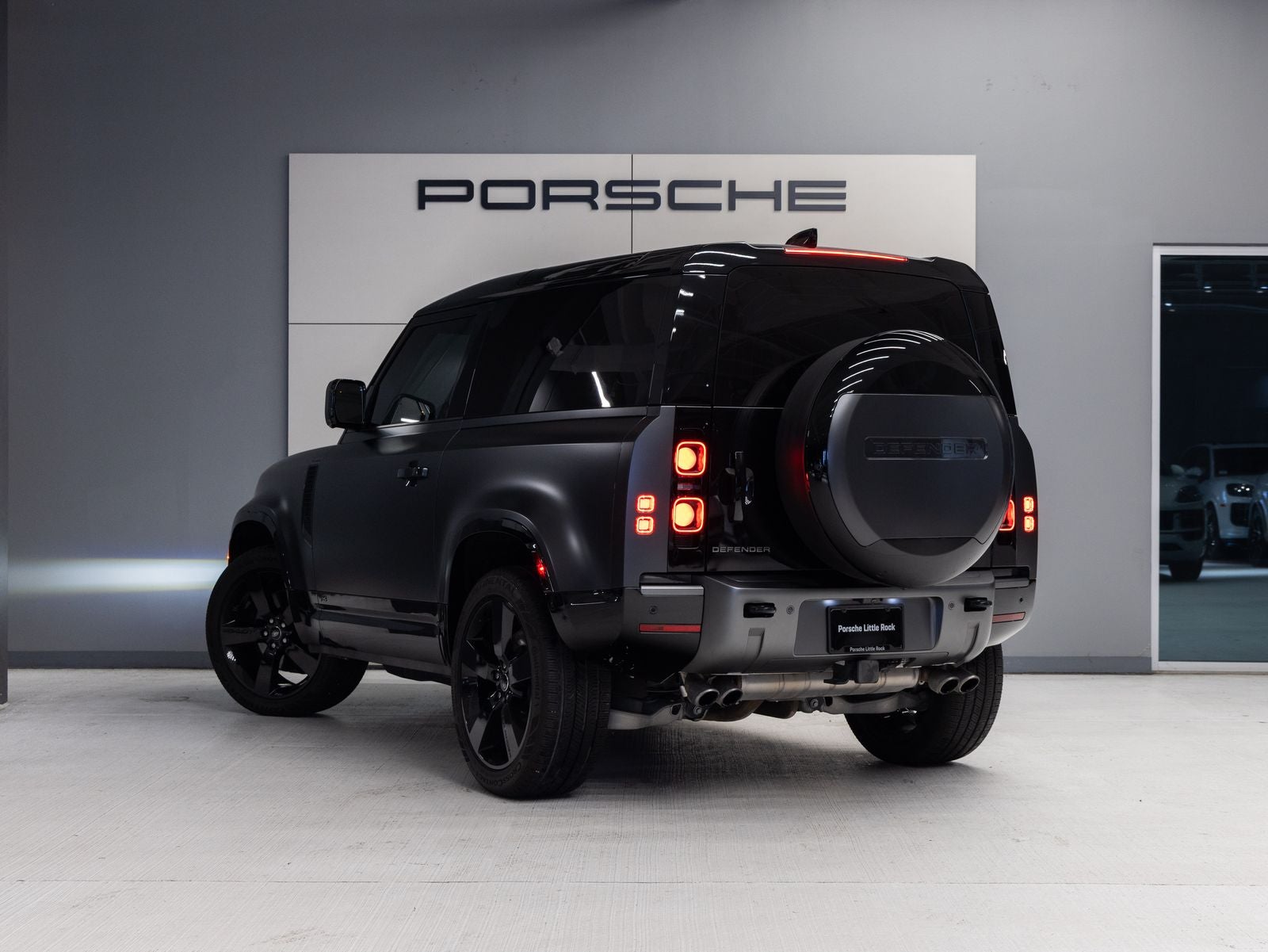 2024 Land Rover Defender 90 Carpathian Edition