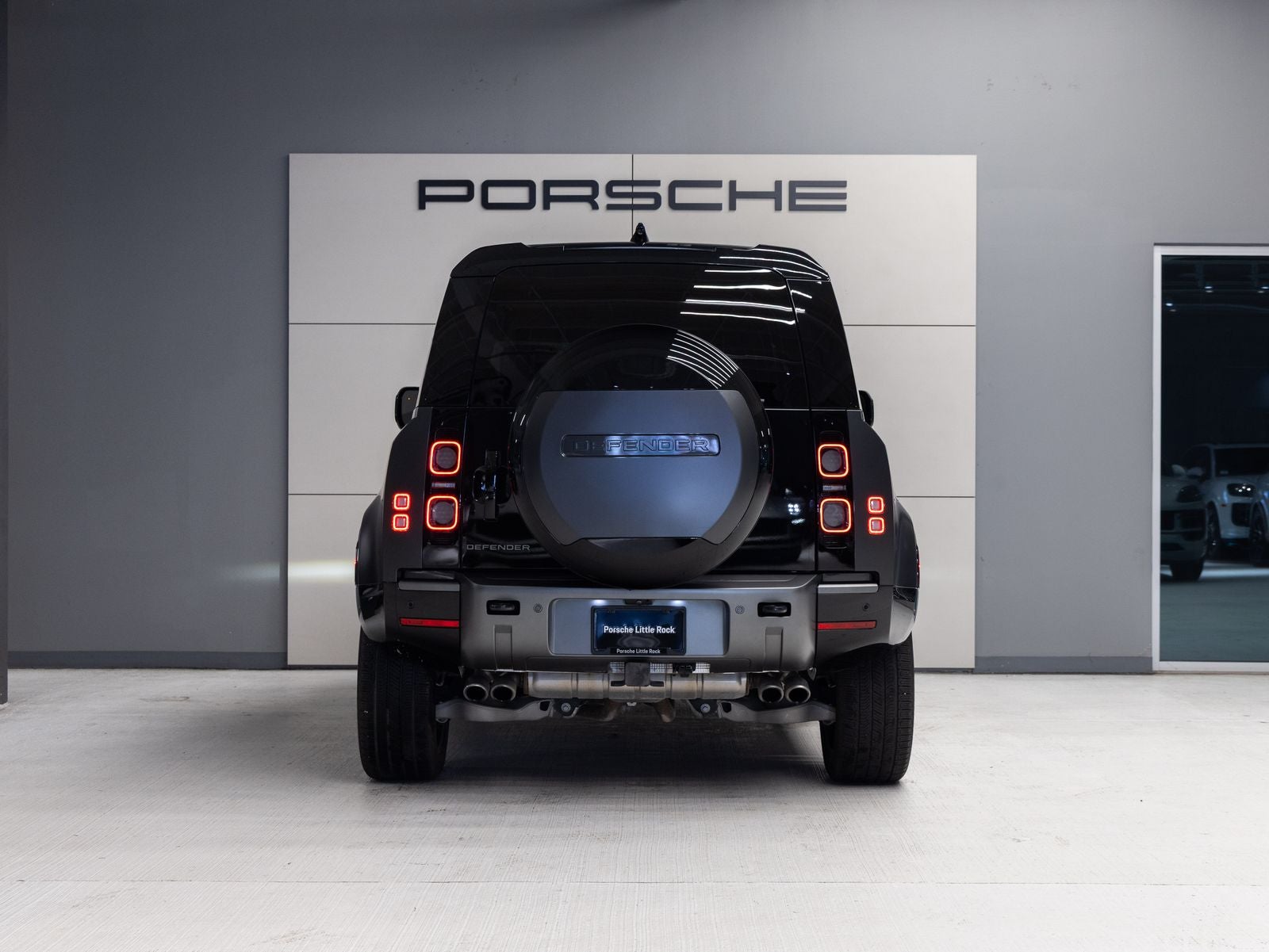 2024 Land Rover Defender 90 Carpathian Edition