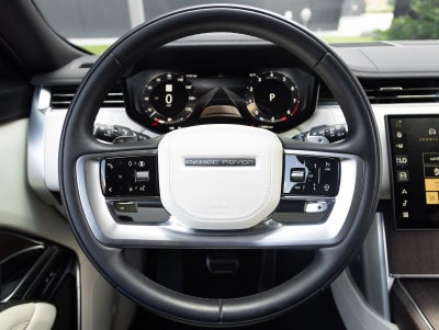 2025 Land Rover Range Rover SE