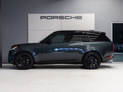 2025 Land Rover Range Rover SE