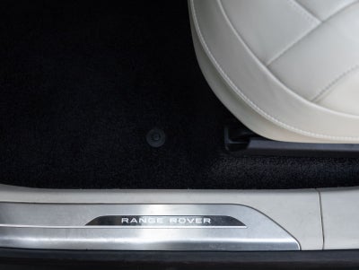 2025 Land Rover Range Rover SE