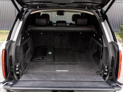 2025 Land Rover Range Rover Plug-In Hybrid SE