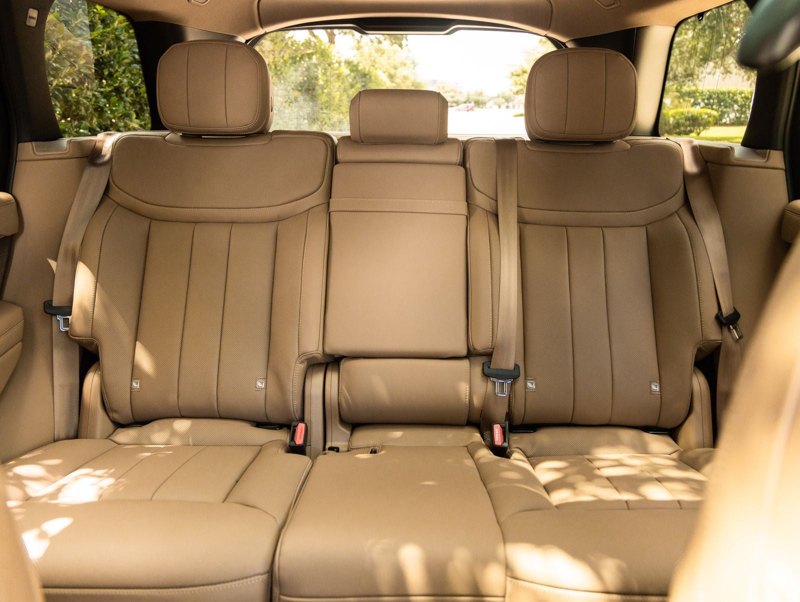 2026 Land Rover Range Rover Plug-In Hybrid SE