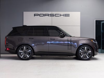2026 Land Rover Range Rover Plug-In Hybrid SE