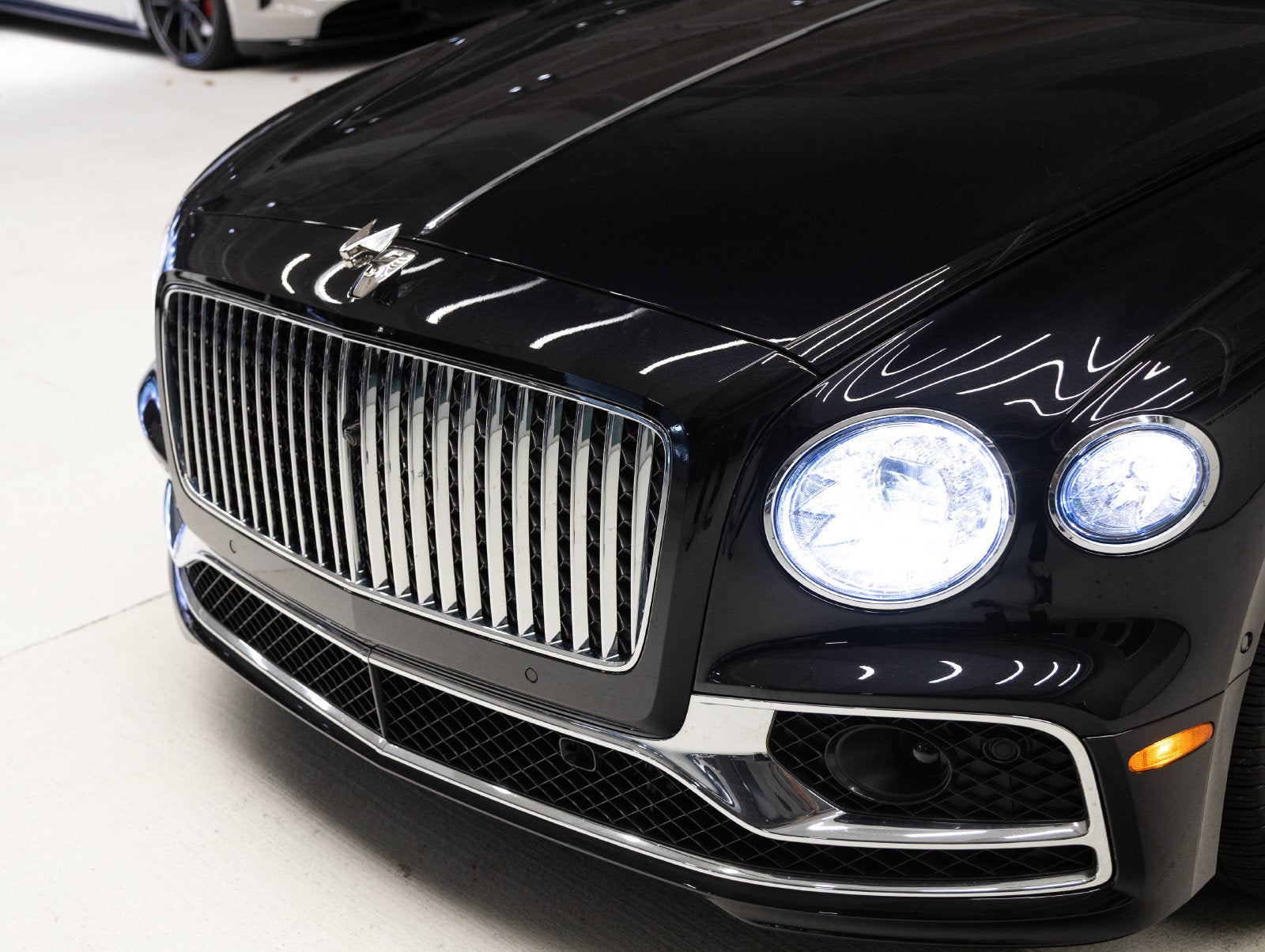 2022 Bentley Flying Spur V8