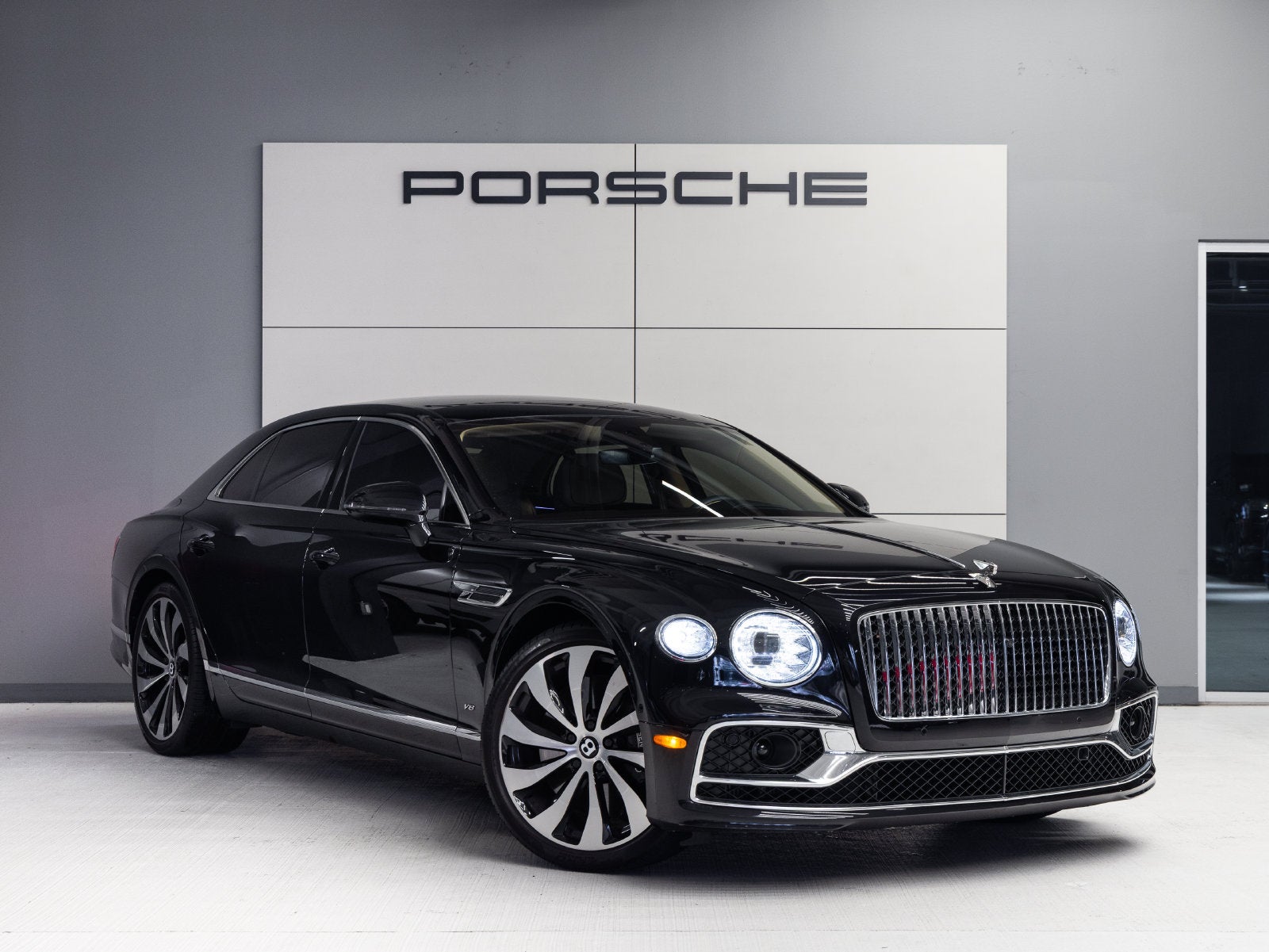 2022 Bentley Flying Spur V8