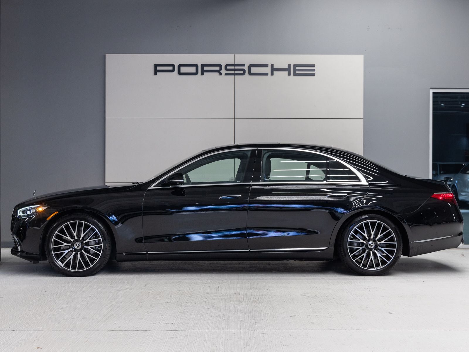 2025 Mercedes-Benz S-Class S 580