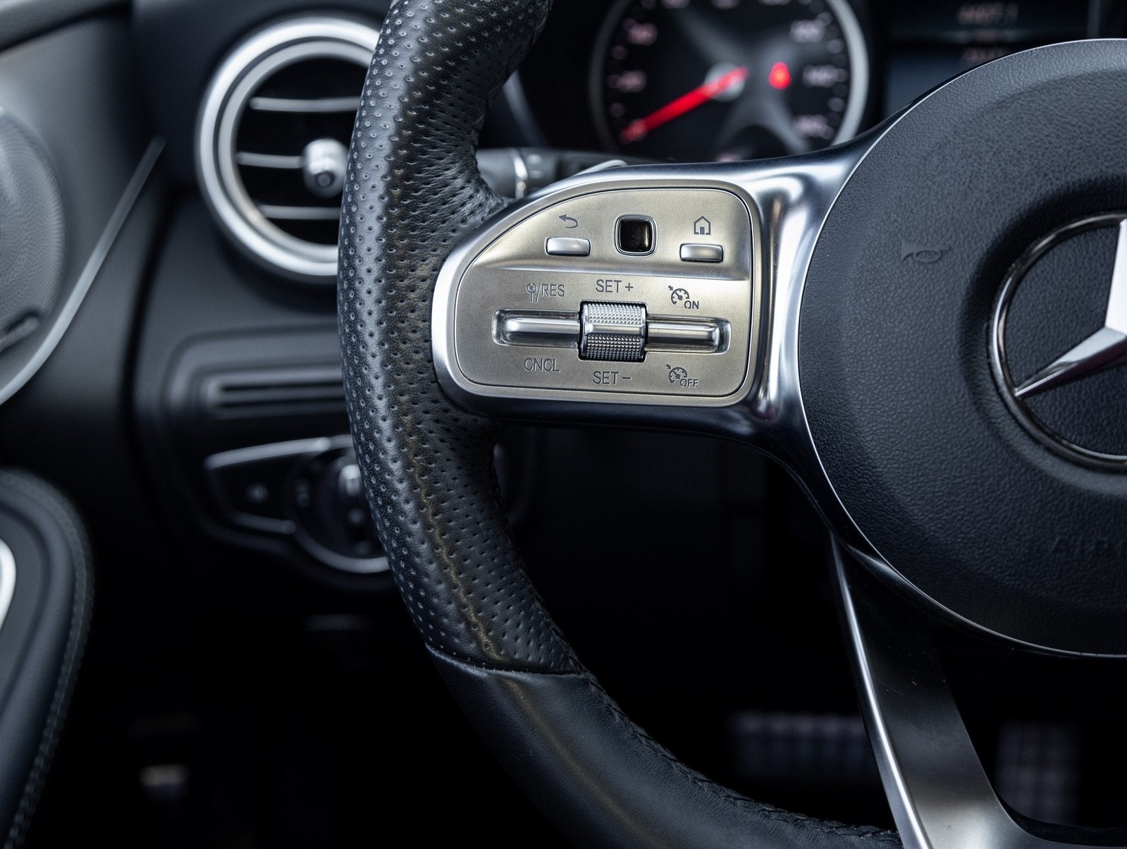 2020 Mercedes-Benz GLC GLC 300