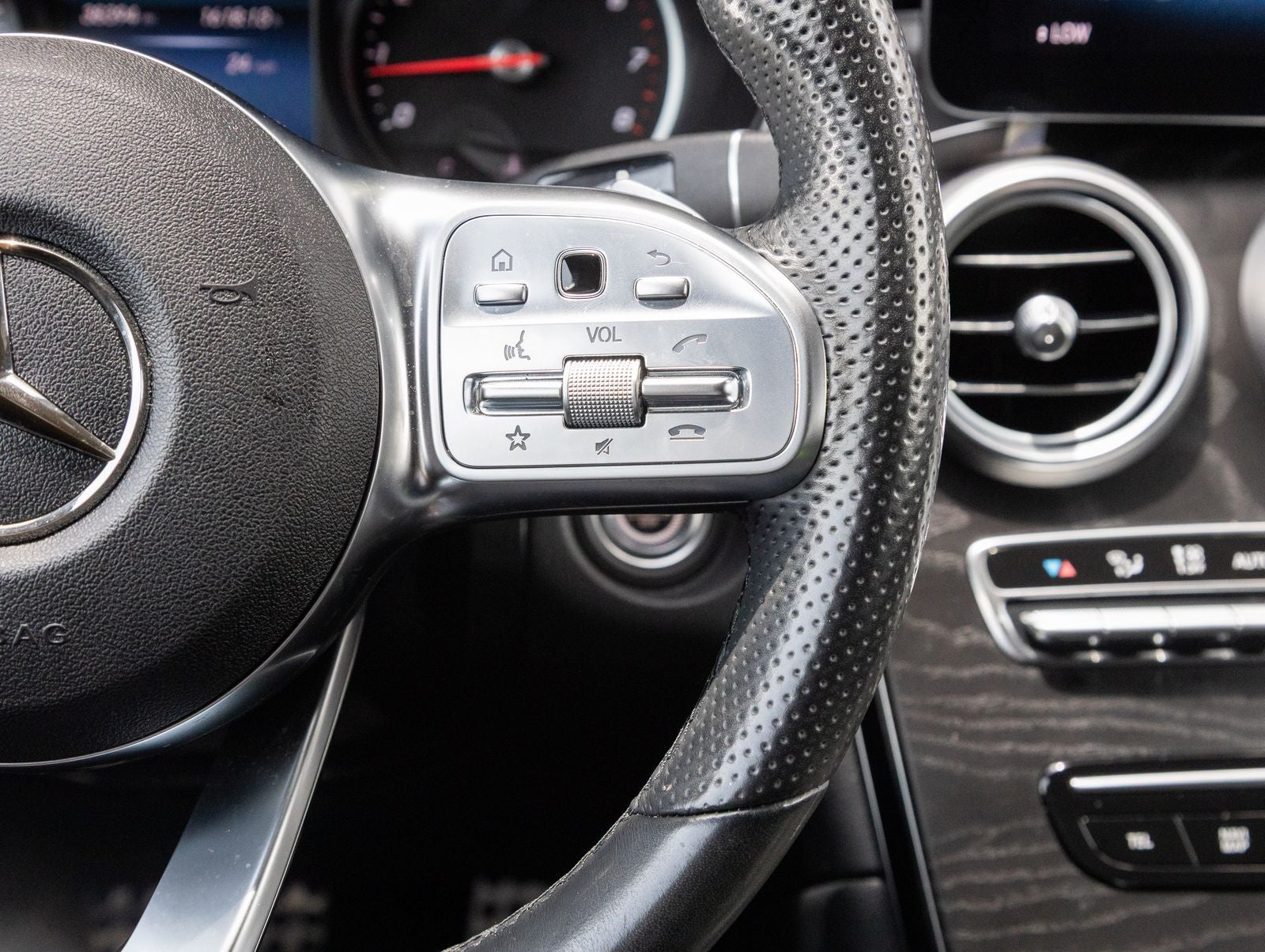 2022 Mercedes-Benz GLC GLC 300