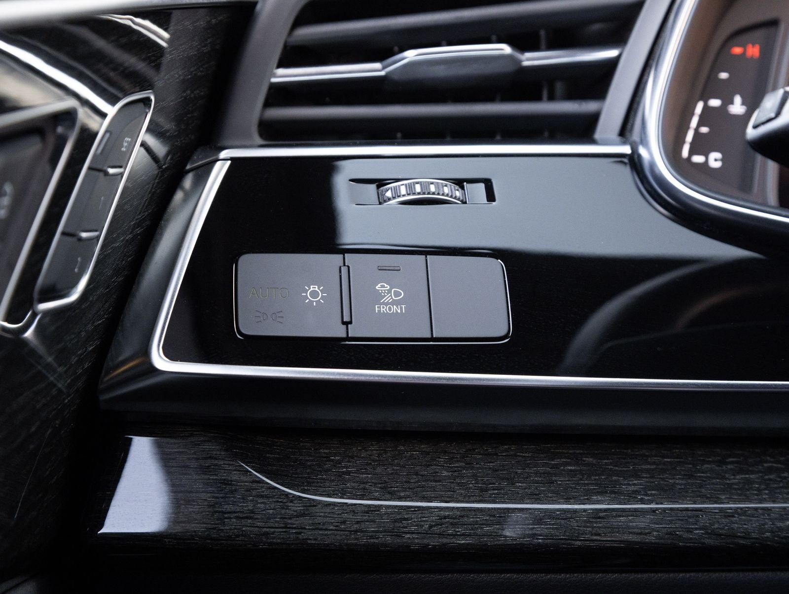 2022 Audi Q7 Premium Plus
