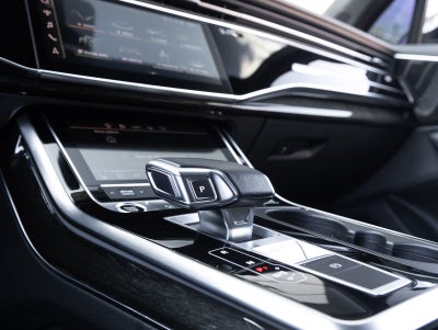 2022 Audi Q7 Premium Plus