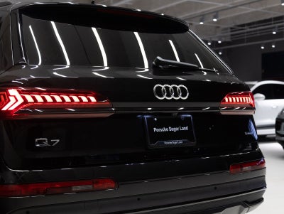 2022 Audi Q7 Premium Plus