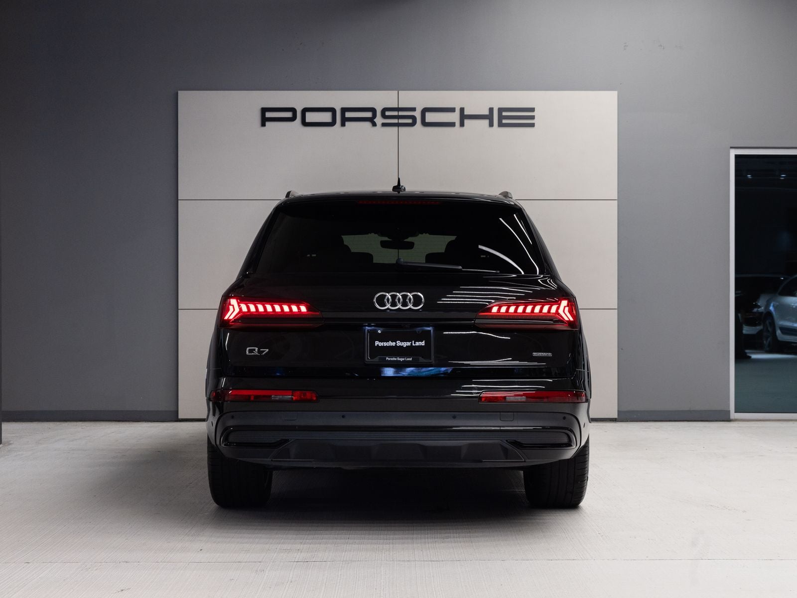 2022 Audi Q7 Premium Plus