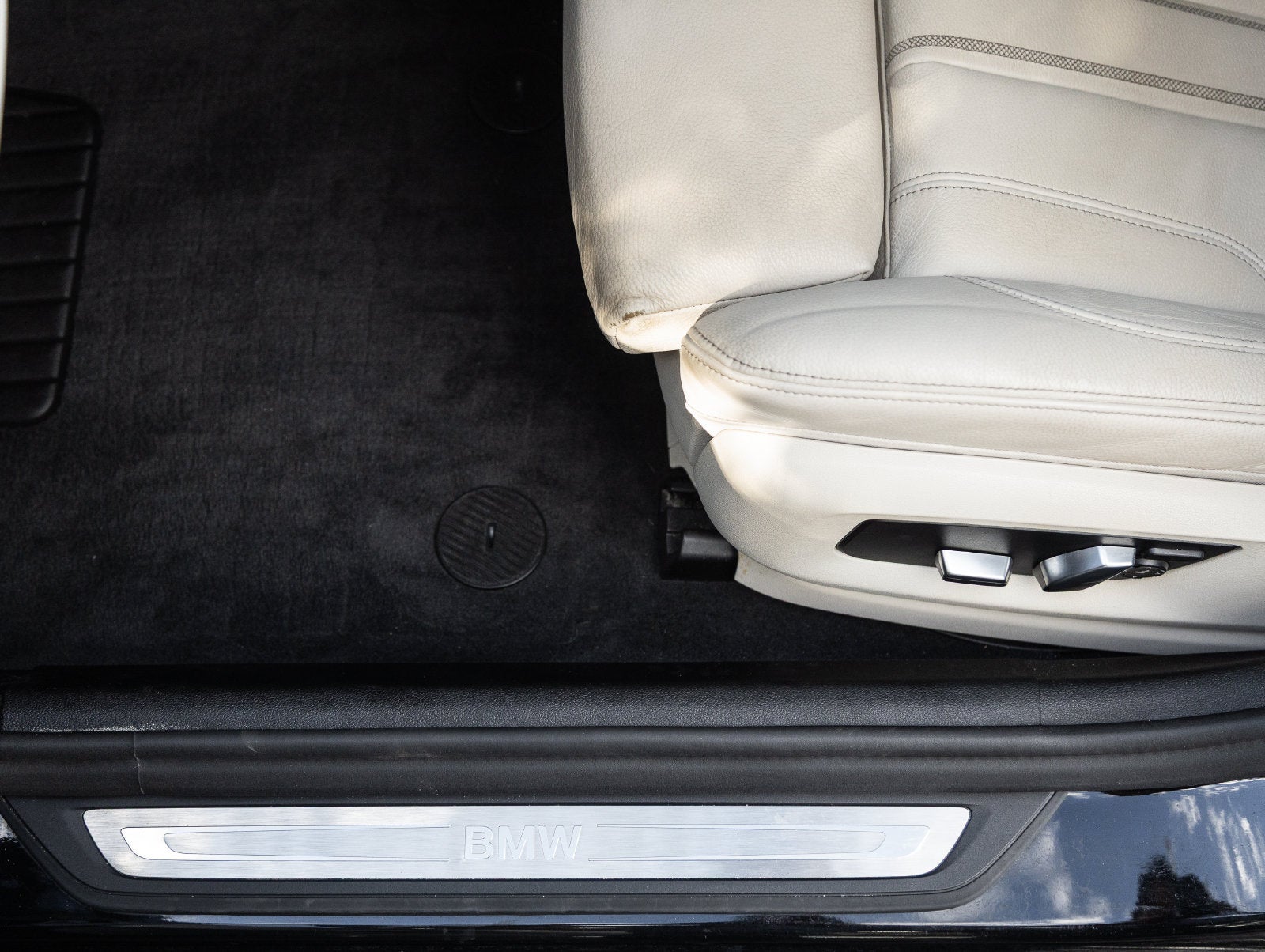 2022 BMW 5 Series 540i