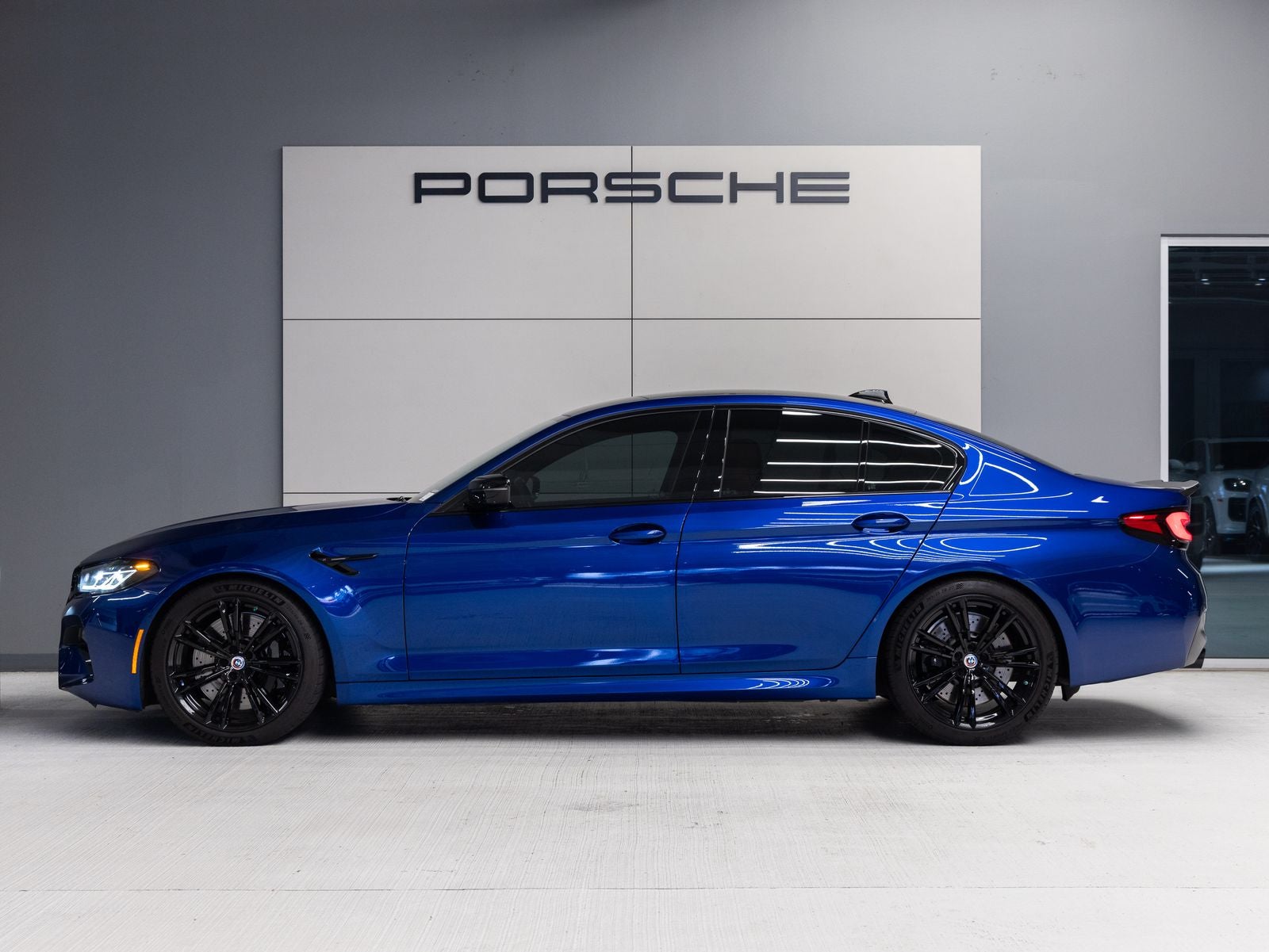 2022 BMW M5 Sedan