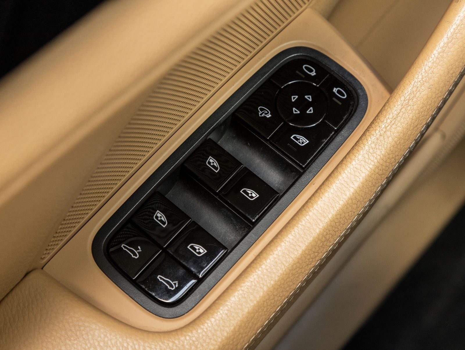 2018 Porsche Panamera Base