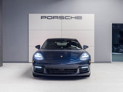 2020 Porsche Panamera Panamera