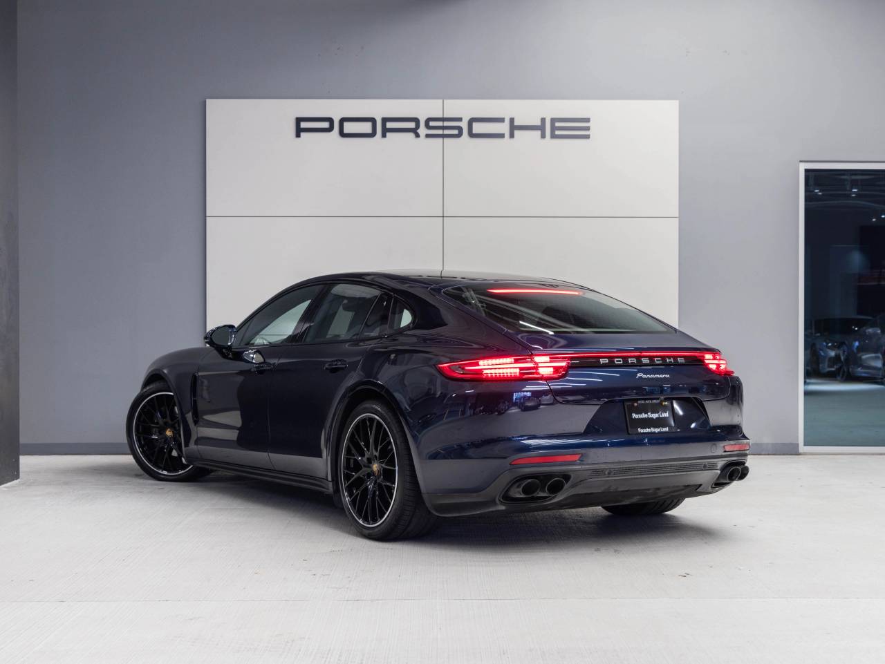 2020 Porsche Panamera Panamera