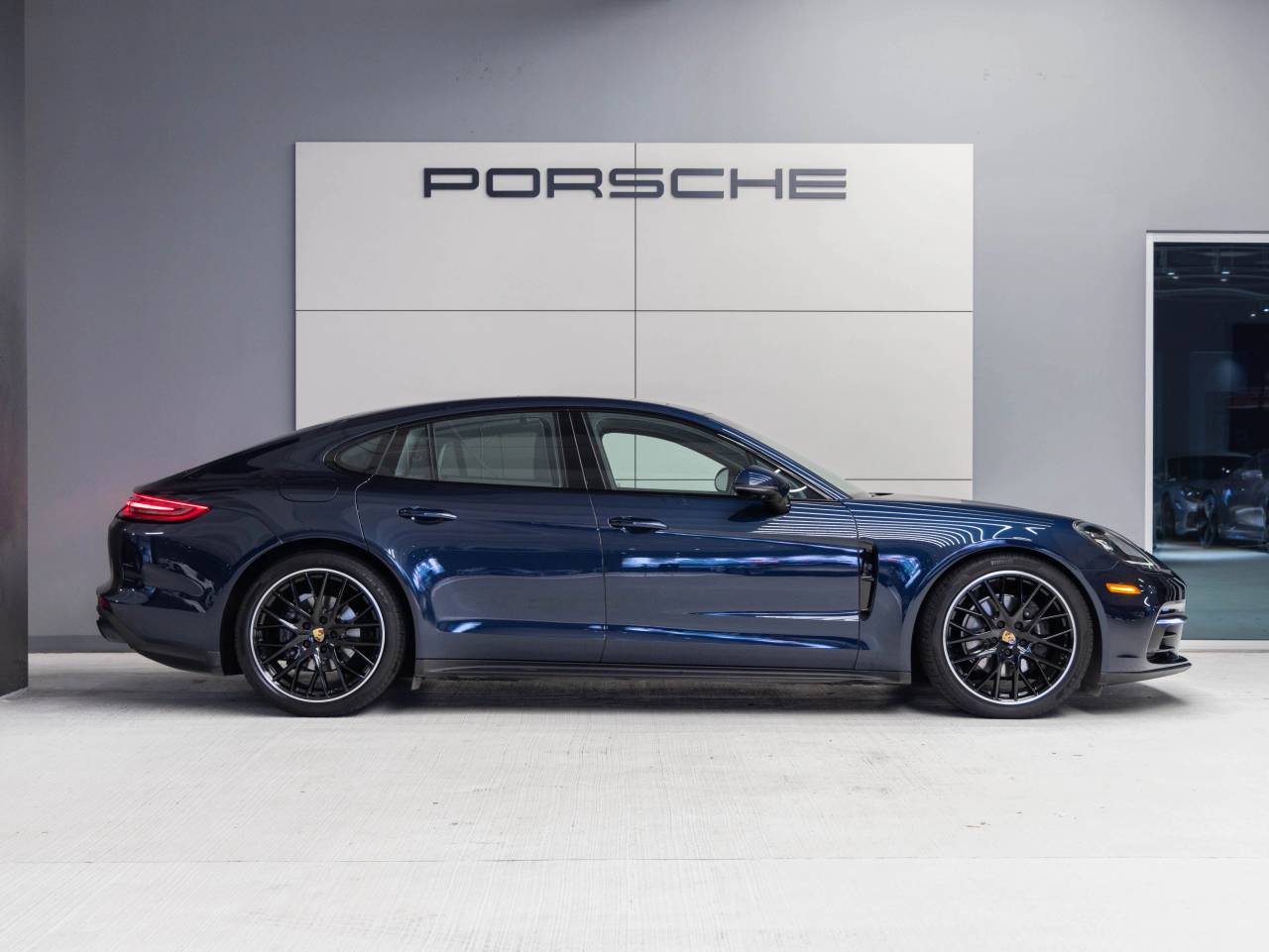 2020 Porsche Panamera Panamera