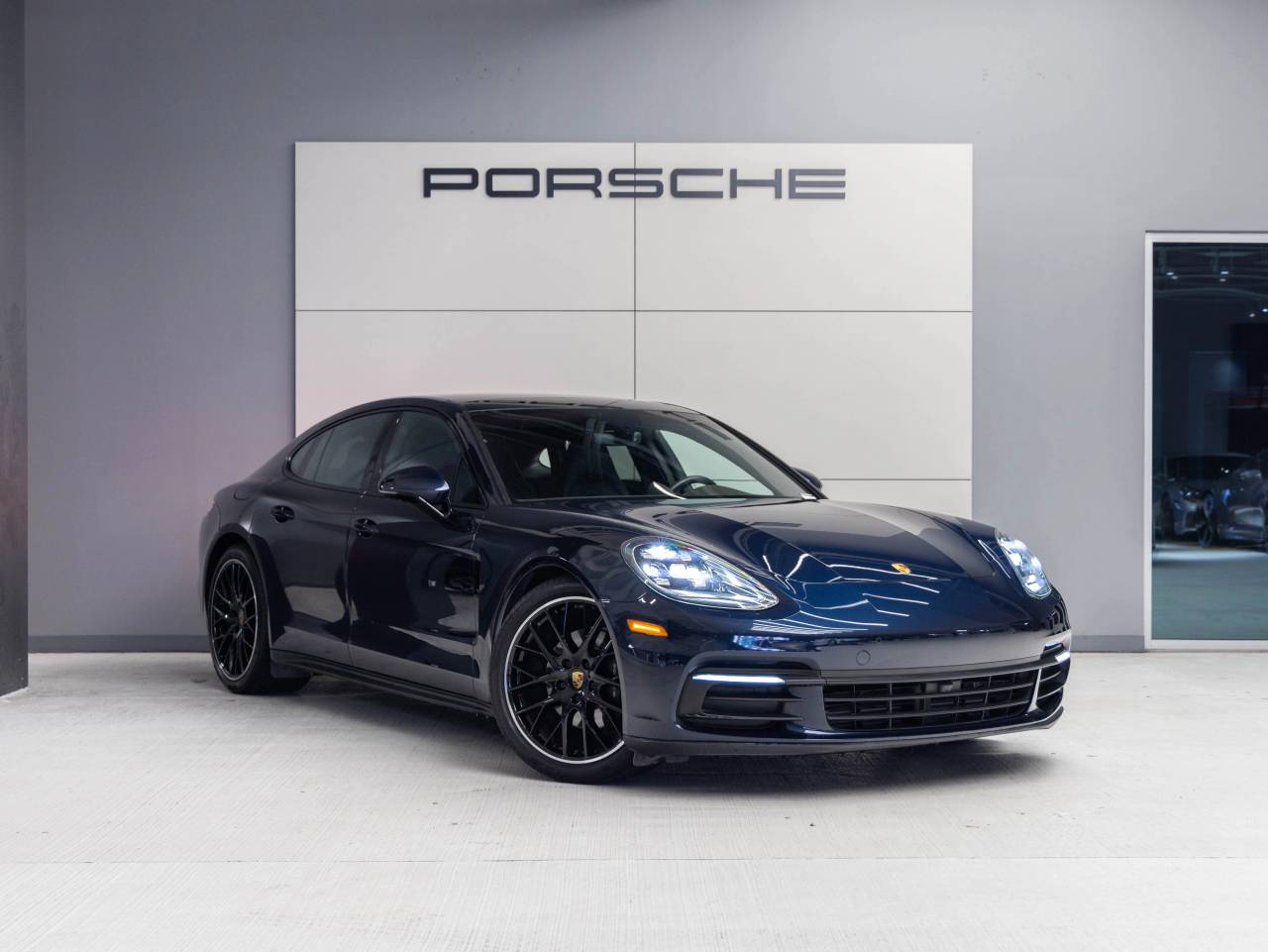 2020 Porsche Panamera Panamera