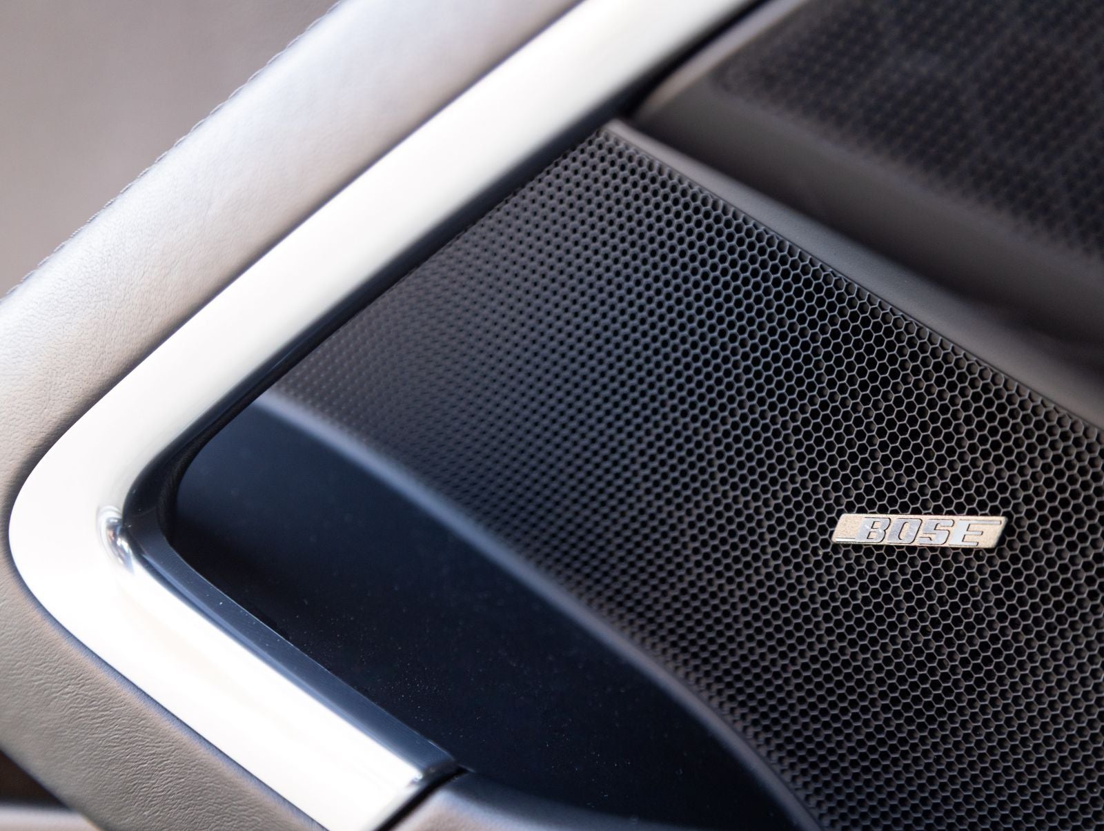 2022 Porsche 718 718 Cayman T