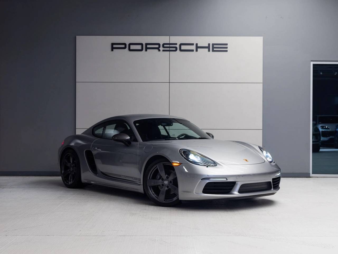 2022 Porsche 718 718 Cayman T