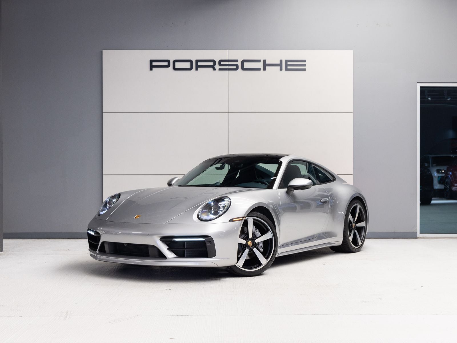 2022 Porsche 911 Carrera