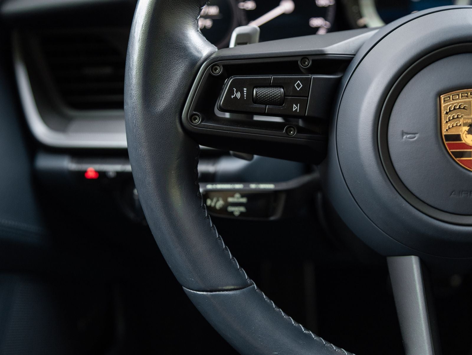 2022 Porsche 911 Carrera