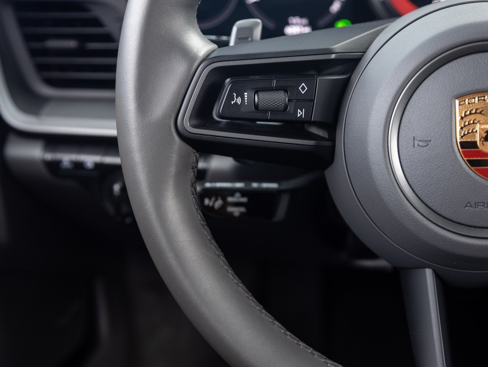 2024 Porsche 911 911 Carrera 4 (MY24)